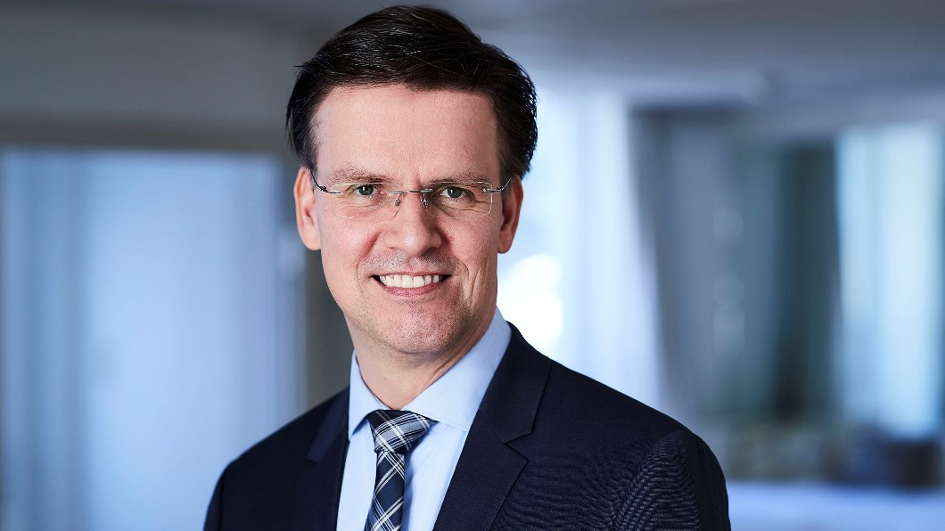 Burkhard Schwarz leitet eigentlich ein Ingenieursbüro für Windkraft. Die Vergleichsseite betreibt er im Nebengeschäft. Foto: Burkhard Schwarz Burkhard Schwarz leitet eigentlich ein Ingenieursbüro für Windkraft. Die Vergleichsseite betreibt er im Nebengeschäft. Foto: Burkhard Schwarz