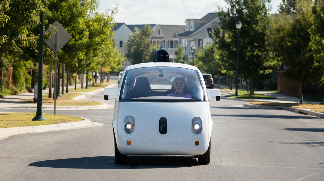 Unschuldiges Auftreten und niemals zu schnell: AVs Waymos Fyrefly ändern das Miteinander auf der Straße. Foto: Waymo Unschuldiges Auftreten und niemals zu schnell: AVs Waymos Fyrefly ändern das Miteinander auf der Straße. Foto: Waymo