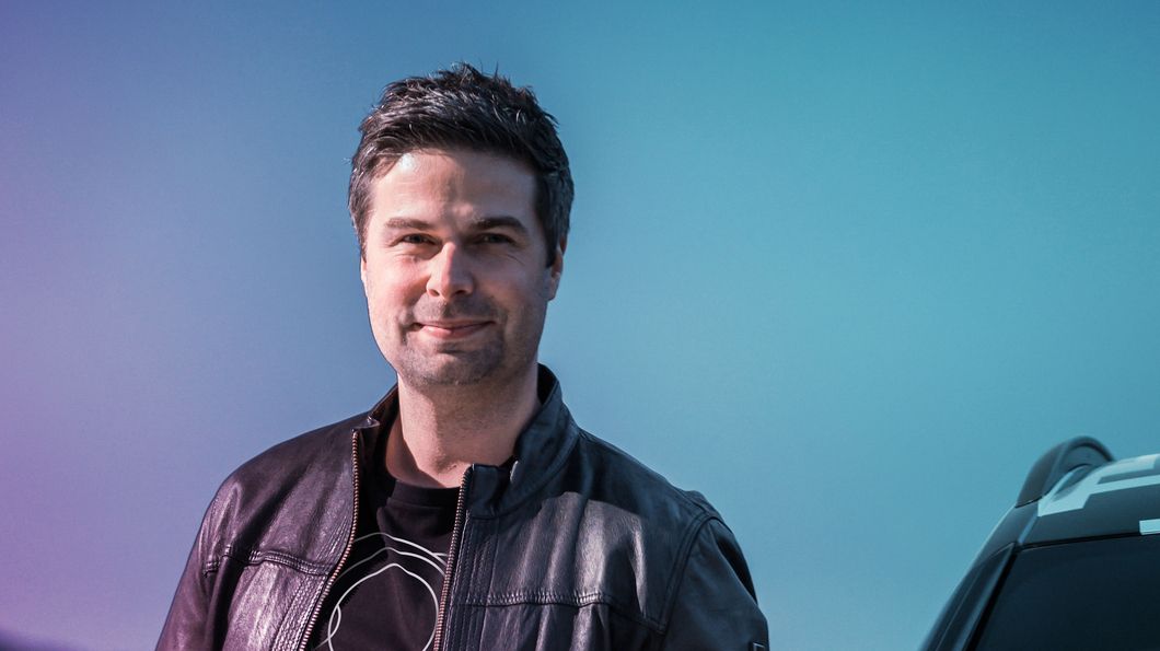 VR, NFT, Metaverse – wenn Nils Wollny über Holoride spricht, stehen viele Buzzwords im Raum – und eine große Vision VR, NFT, Metaverse – wenn Nils Wollny über Holoride spricht, stehen viele Buzzwords im Raum – und eine große Vision